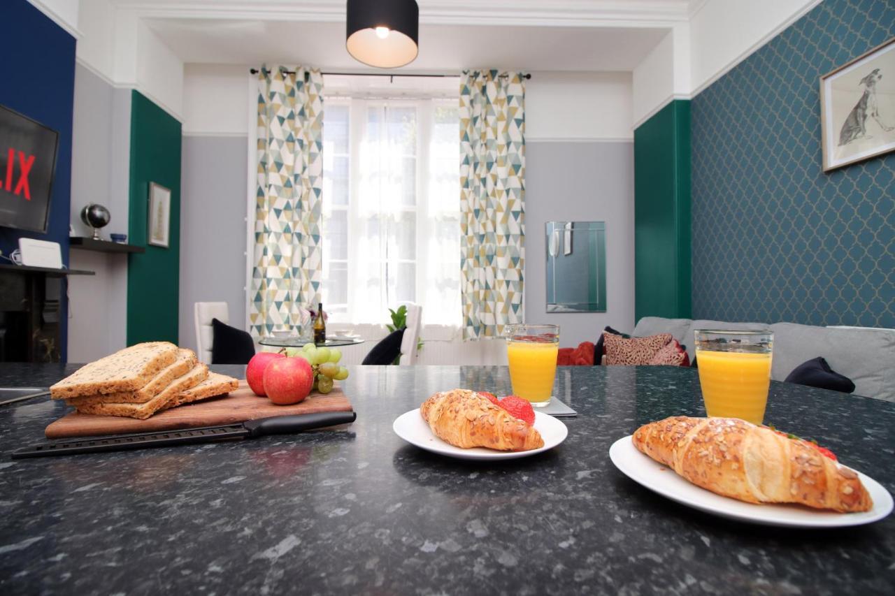 Sleek And Stylish 2 Bed In Clifton - Garden Bristol