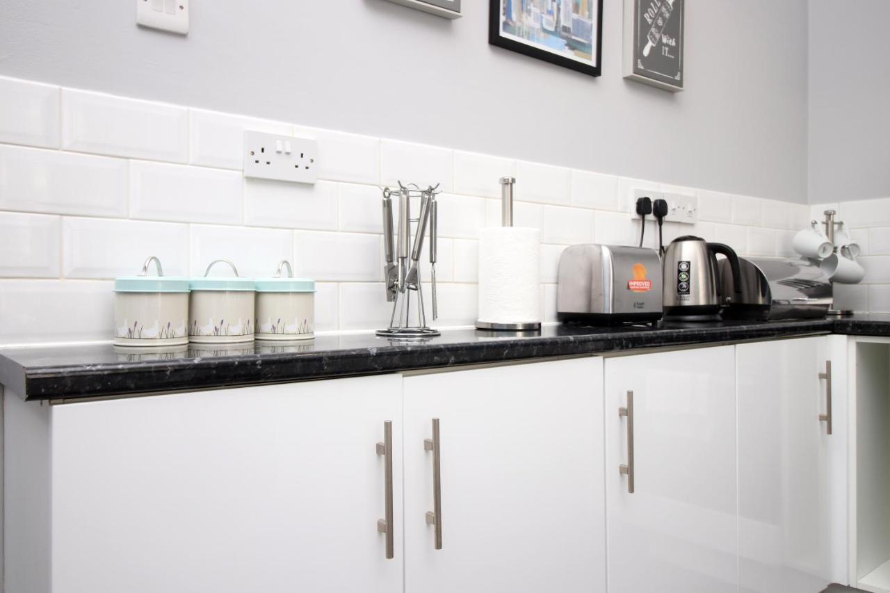 Sleek And Stylish 2 Bed In Clifton - Garden * Bristol