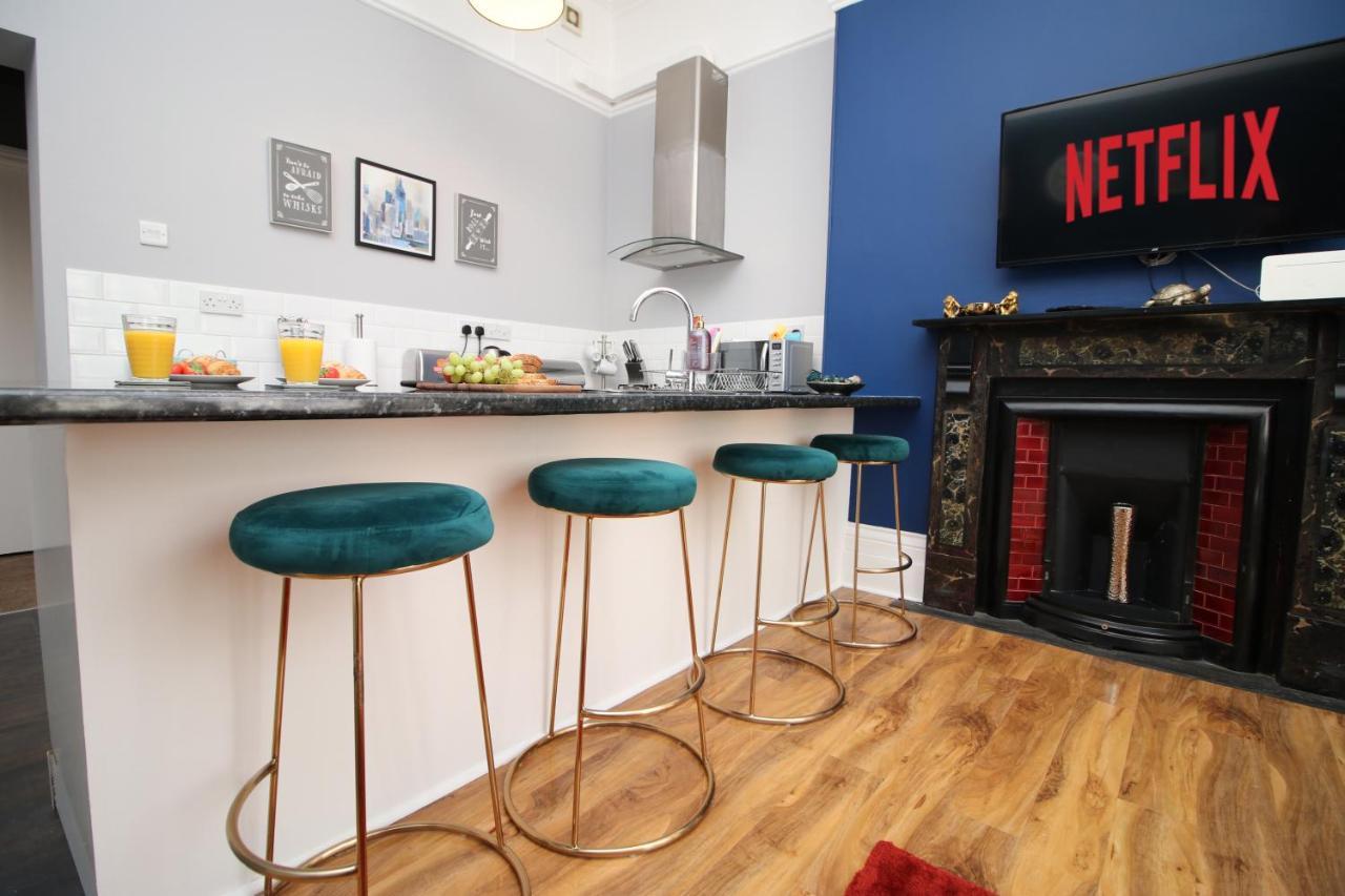 Apartment Sleek And Stylish 2 Bed In Clifton - Garden *